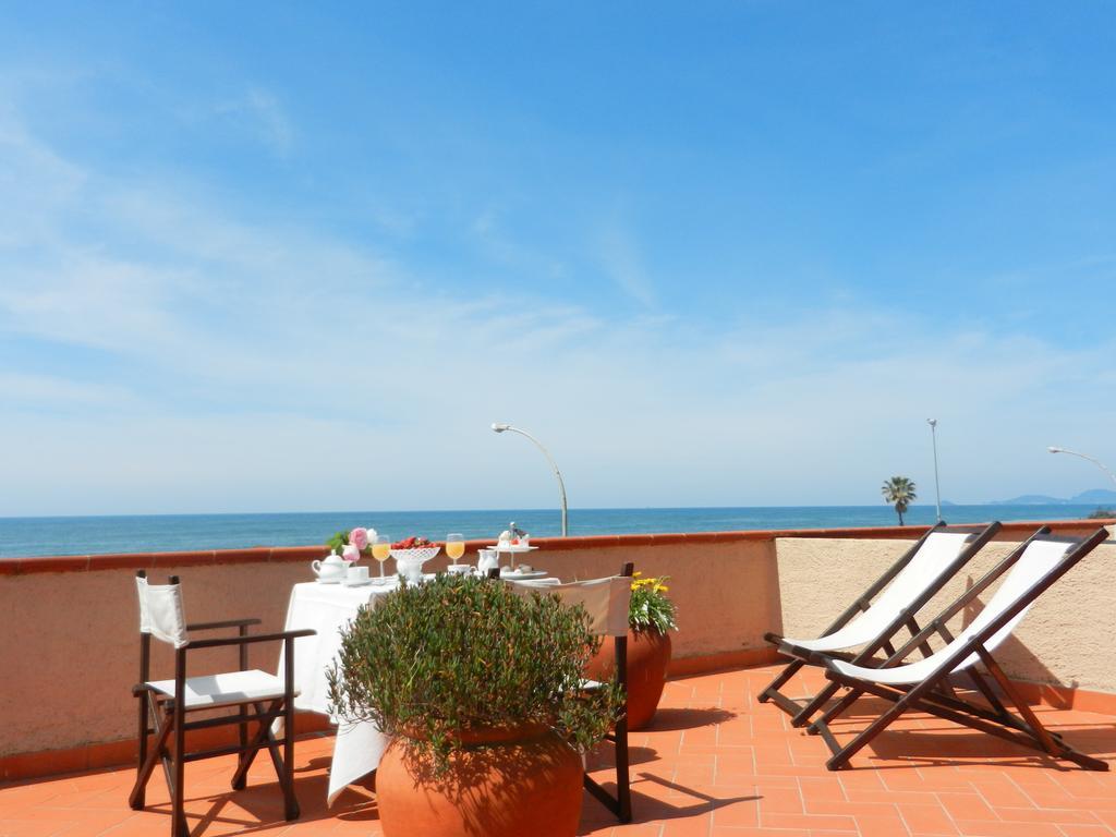 Hotel Villa Maremonti Marina di Massa Exterior photo